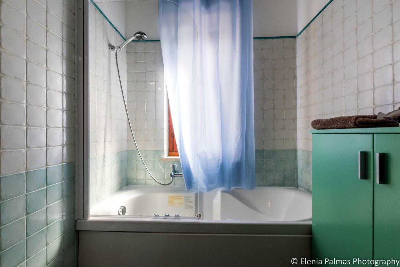 Giusy Monreale Apartment Cagliari Bagian luar foto