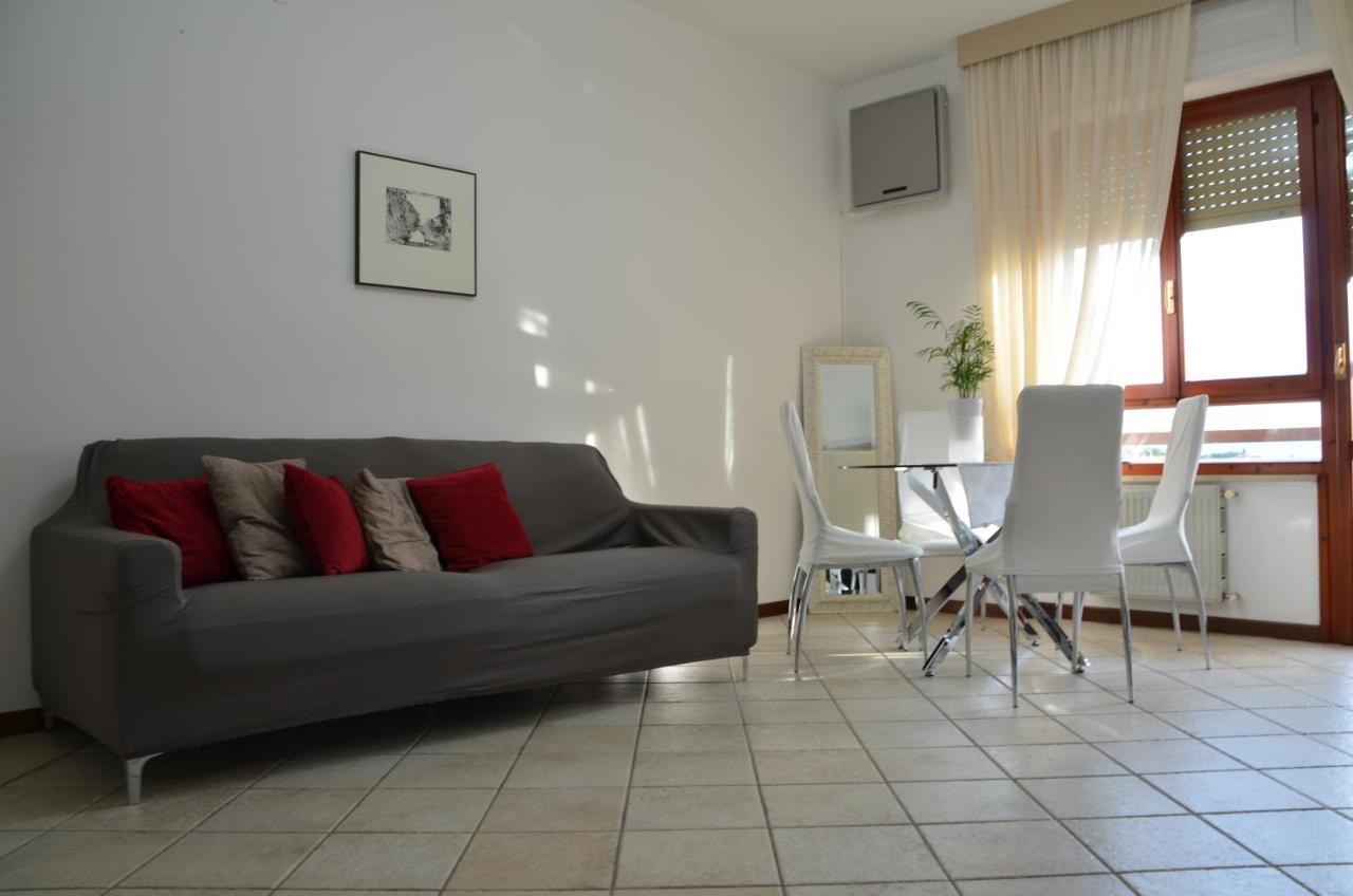 Giusy Monreale Apartment Cagliari Bagian luar foto